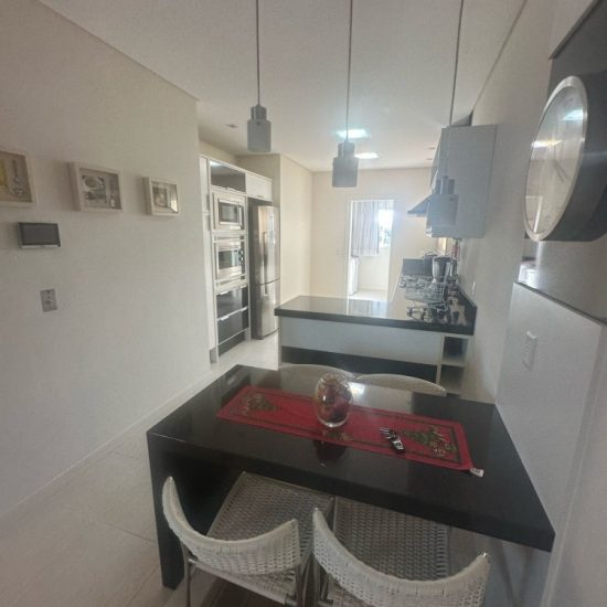 174162335777ap699-7-jpg_t