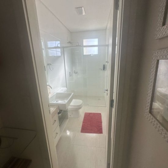 174162335917ap699-11-jpg_t