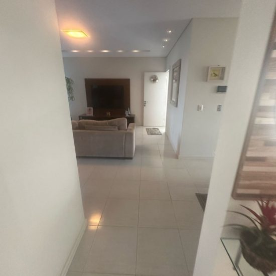 174162336093ap699-8-jpg_t