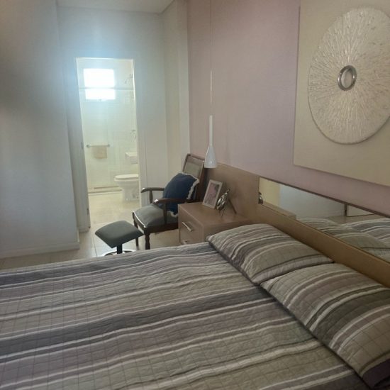 174162336114ap699-10-jpg_t