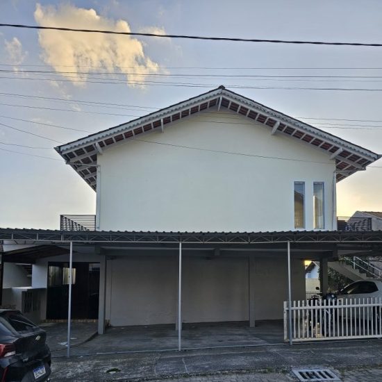 174654850891ap142-01-jpg_t