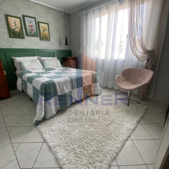 C1246 (14)